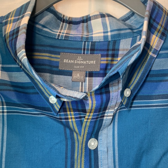 L.L. Bean Signature slim fit short sleeve button up - Picture 4 of 6